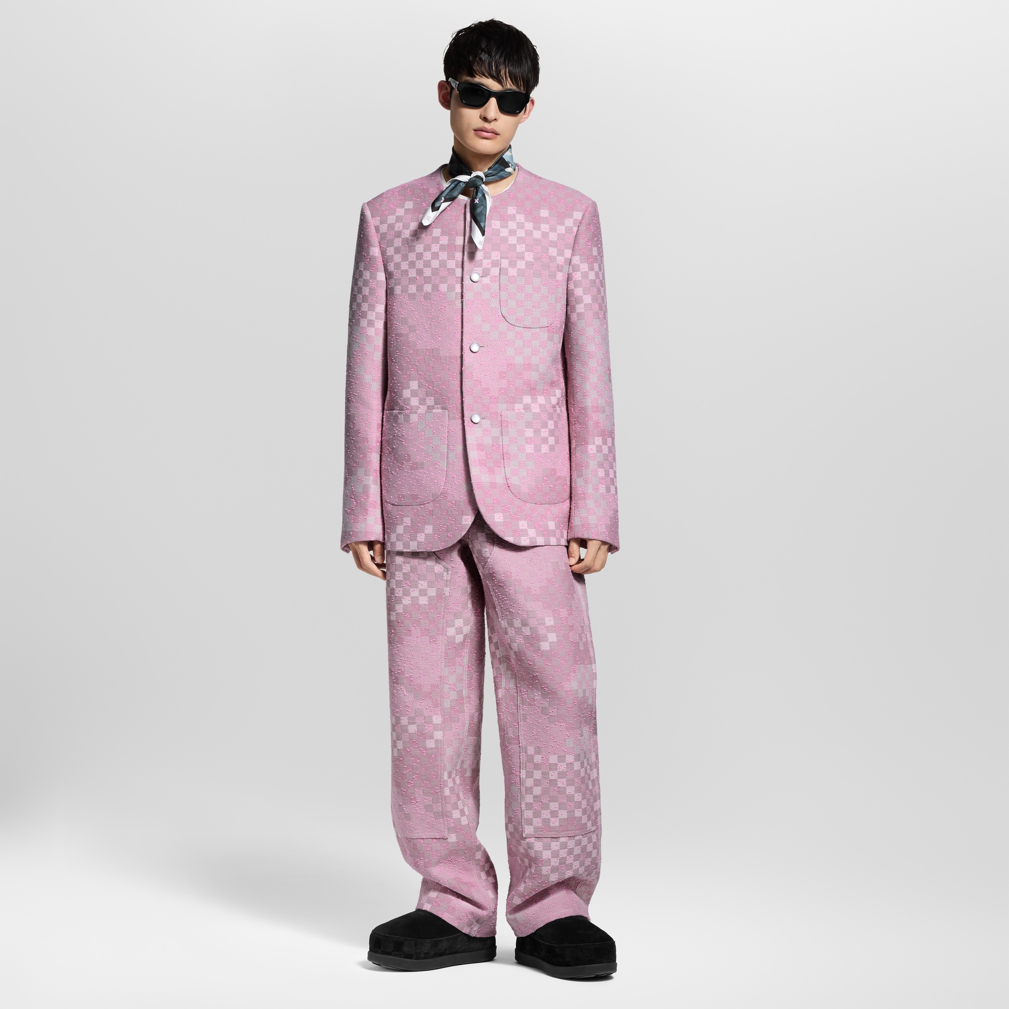 Louis Vuitton ピンク ツイードジャケット Made To Order Cropped Damoflage Tweed Jacket - Luxury Ready